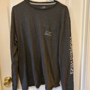 Men's used vineyard vine LS tee size Large
